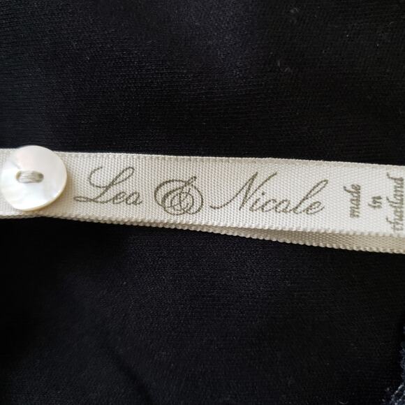 Lea & Nicole Sleeveless Tank Top Lined Career Crochet Mesh Blouse Medium - Picture 10 of 11